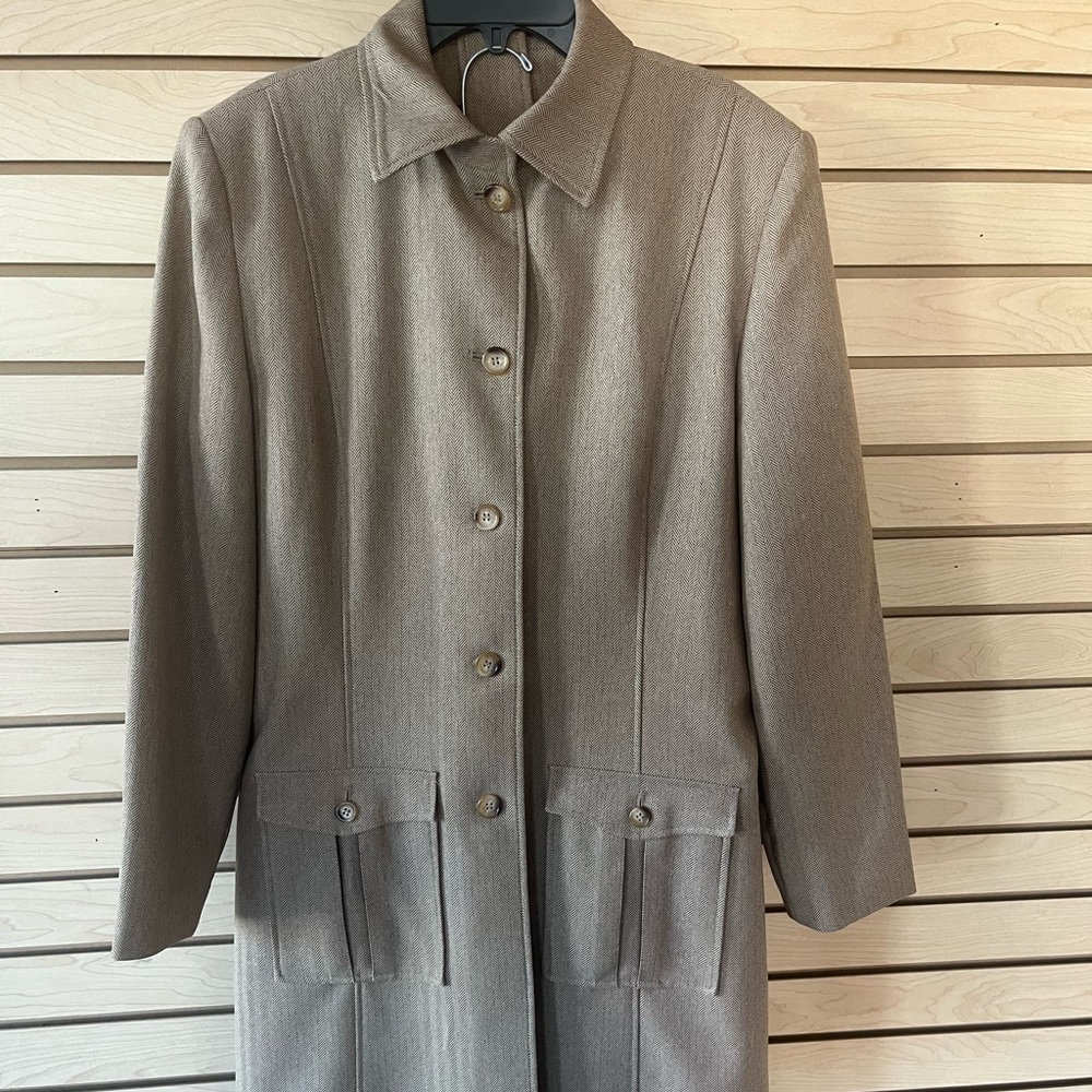Larry Levine 2 piece with long overcoat size 14